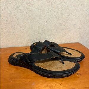 B.O.C. By Born Zita Black Faux Leather Thong Sandal Flip Flop Women’s Size 8